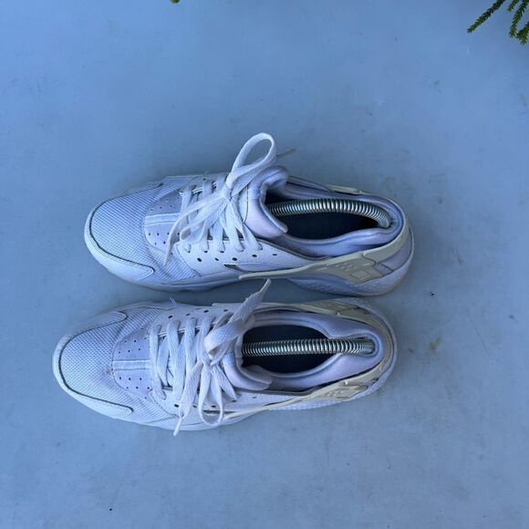 Nike Huarache Running Shoes (Womens Size: 8.5) (Youth Boys Size: 7Y) - Picture 6 of 8